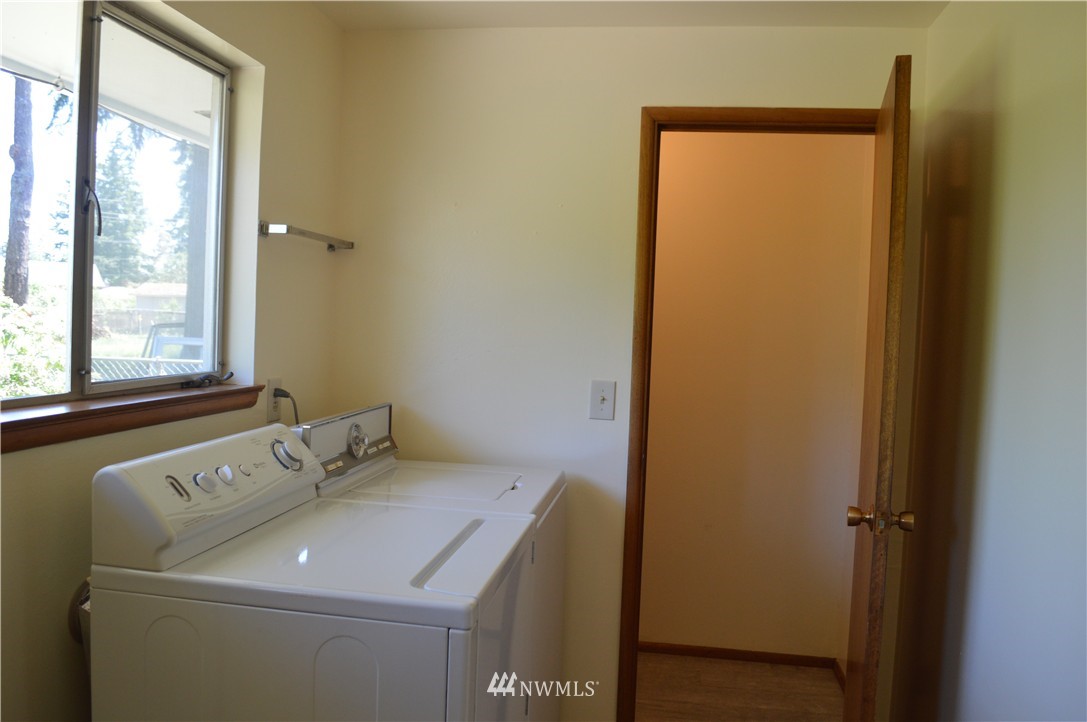11615 Military Road Southwest Lakewood, WA 98498 - Photo 9 of 19 Gallery Image 9
