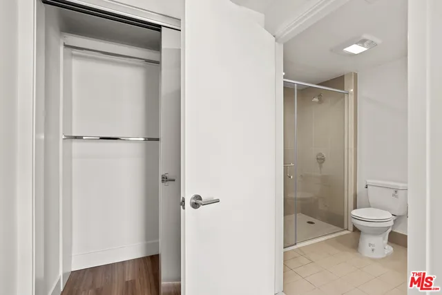 $3,995 | 4909 Rosewood Avenue, Unit 207, Los Angeles, CA 90004