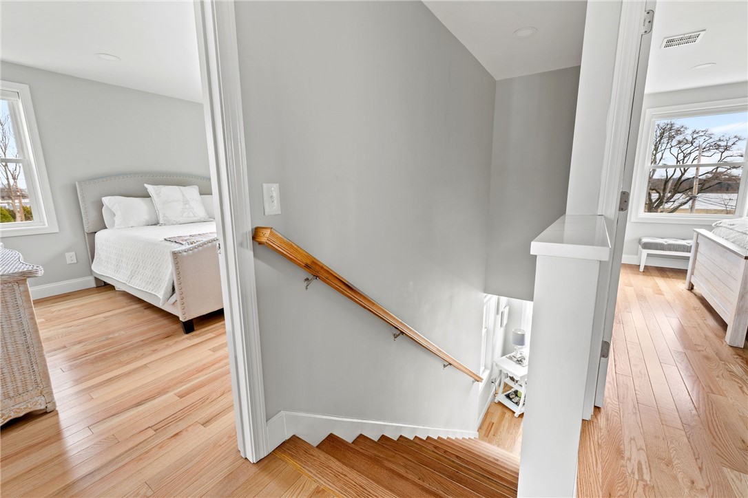 37 Parker Avenue Warren, RI 02885 - Photo 15 of 31