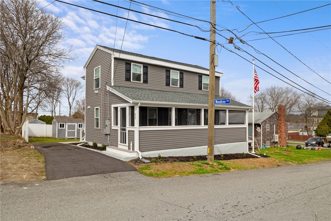 37 Parker Avenue Warren, RI 02885 - Photo 2 of 31