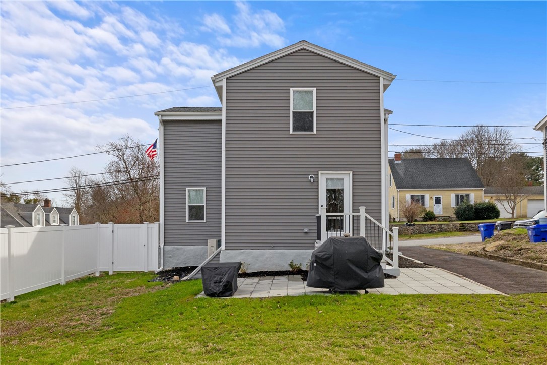 37 Parker Avenue Warren, RI 02885 - Photo 26 of 31