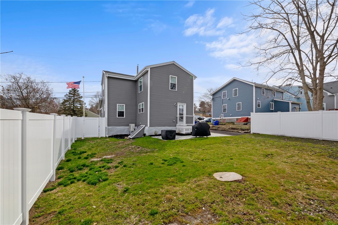 37 Parker Avenue Warren, RI 02885 - Photo 27 of 31