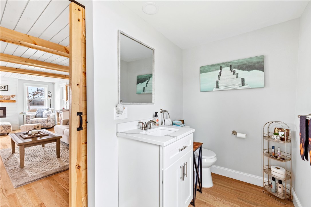 37 Parker Avenue Warren, RI 02885 - Photo 9 of 31