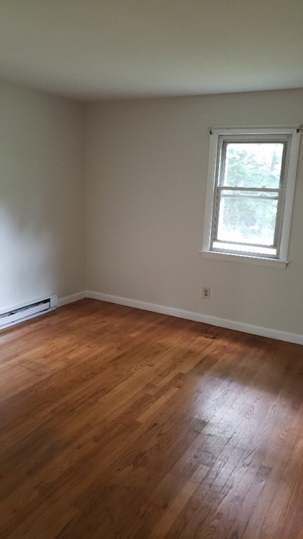 54 Greenwich Road Amherst, MA 01002 - Photo 9 of 13 Gallery Image 9