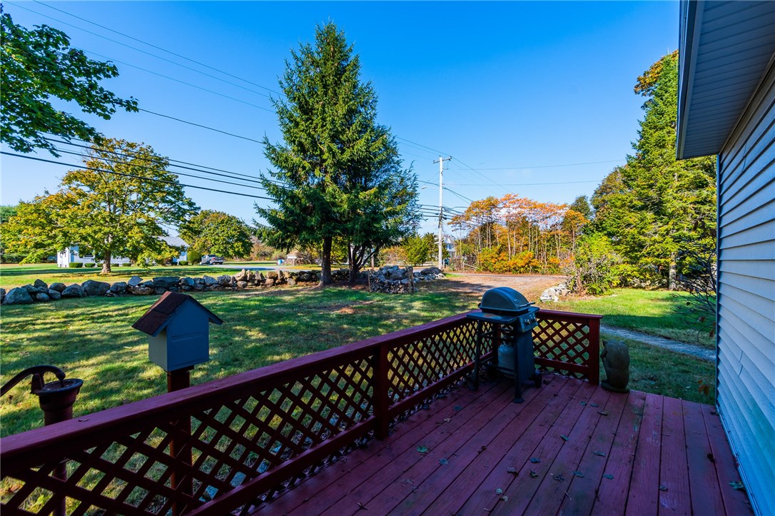3 Henley Street Charlestown, RI 02813 - Photo 19 of 40