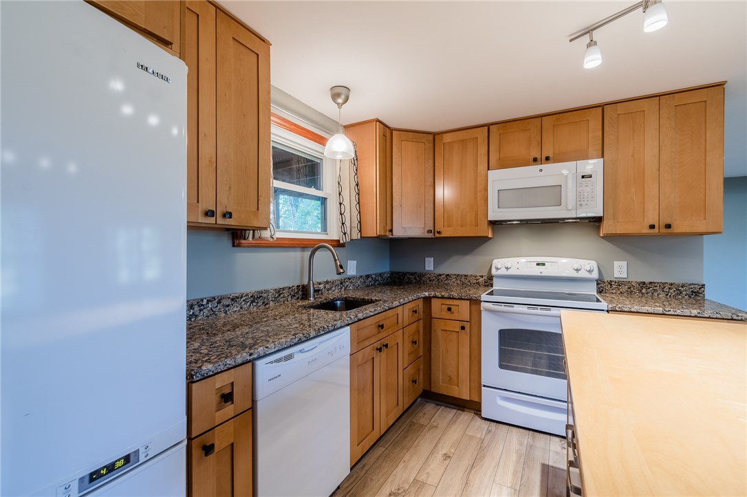 3 Henley Street Charlestown, RI 02813 - Photo 31 of 40