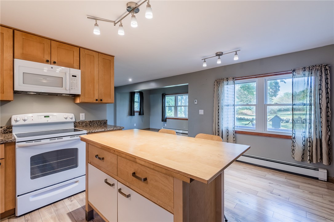 3 Henley Street Charlestown, RI 02813 - Photo 32 of 40