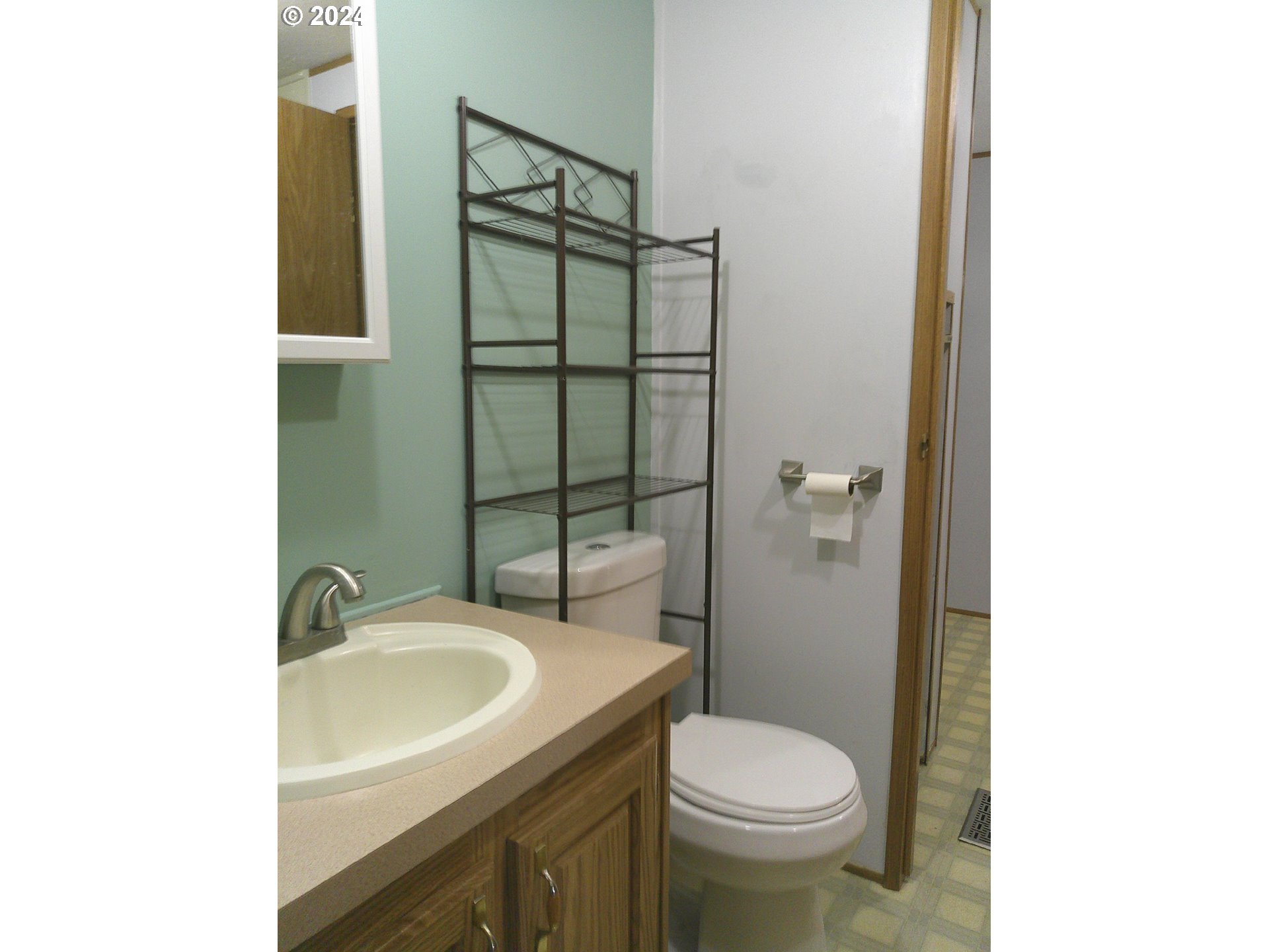 214 Chapman Road, Unit 14 Castle Rock, WA 98611 - Photo 22 of 24 Gallery Image 22