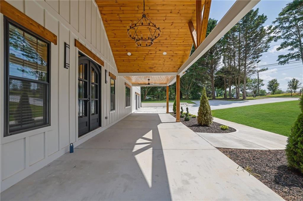 11505 Elkins Road Roswell, GA 30076 - Photo 4 of 75