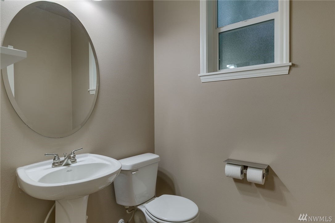 2533 179th Street Southeast Bothell, WA 98012 - Photo 13 of 27