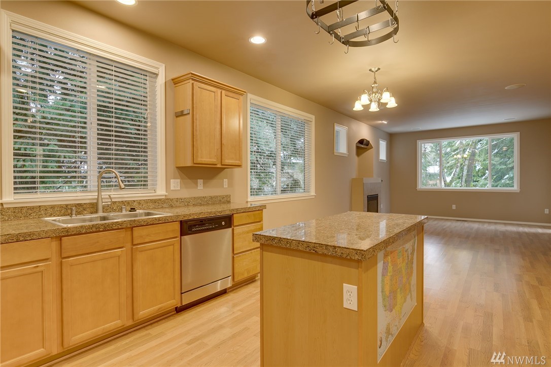 2533 179th Street Southeast Bothell, WA 98012 - Photo 7 of 27