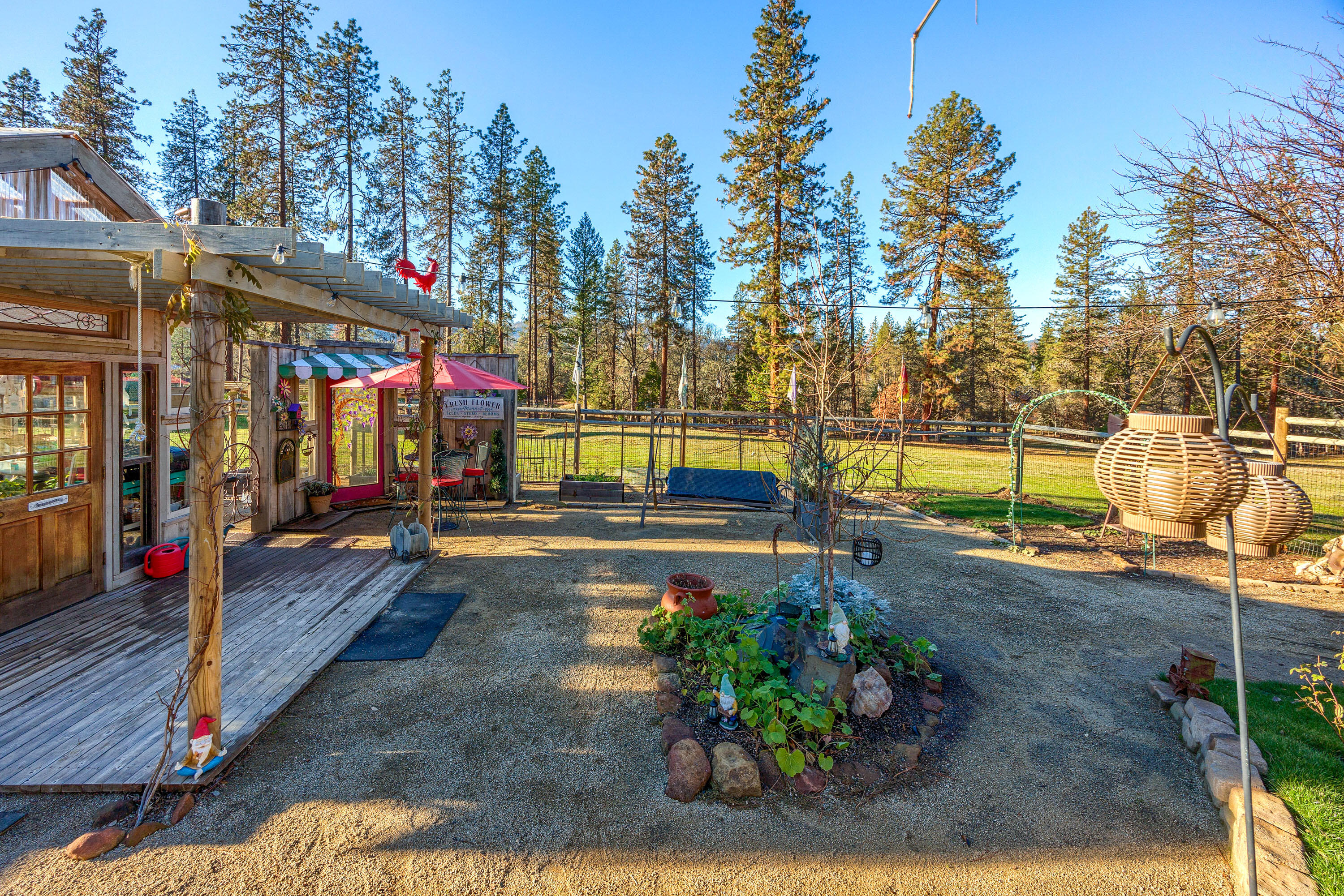 16547 Meadows Road White City, OR 97503 - Photo 48 of 76 Gallery Image 48