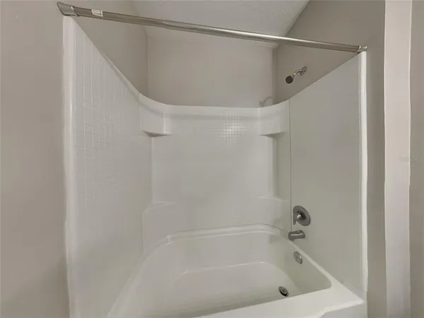$2,389 | Undisclosed Address, Mount Dora, FL 32757