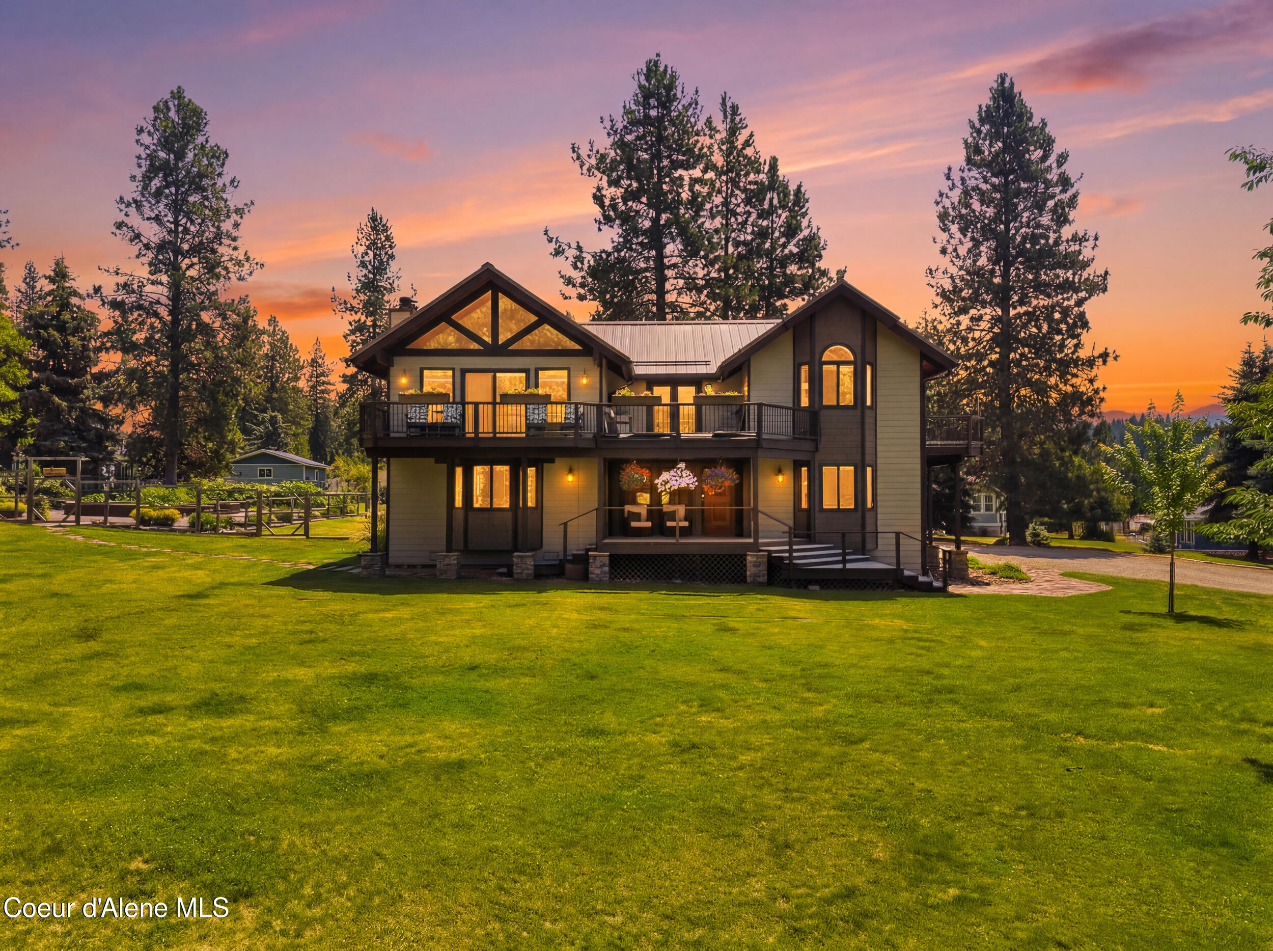 1542 Peninsula Road Hope, ID 83836 - Photo 1 of 66 1_dji_20260706115749_0404_d_twilight_82c