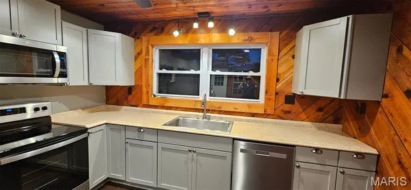 $190,000 | 11498 Weatherman Drive, Mountain Grove, MO 65711