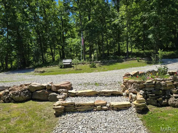 $190,000 | 11498 Weatherman Drive, Mountain Grove, MO 65711