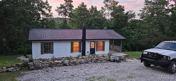 $190,000 | 11498 Weatherman Drive, Mountain Grove, MO 65711