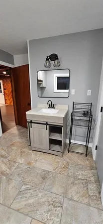 $190,000 | 11498 Weatherman Drive, Mountain Grove, MO 65711