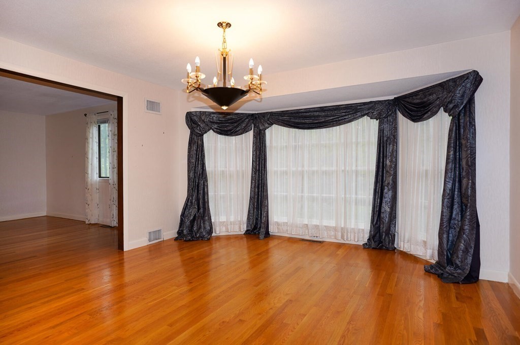 8 Coolidge Road Wayland, MA 01778 - Photo 6 of 33 Gallery Image 6
