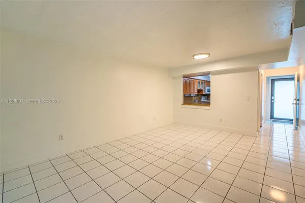 $440,000 | 895 West 80th Place, Hialeah, FL 33014