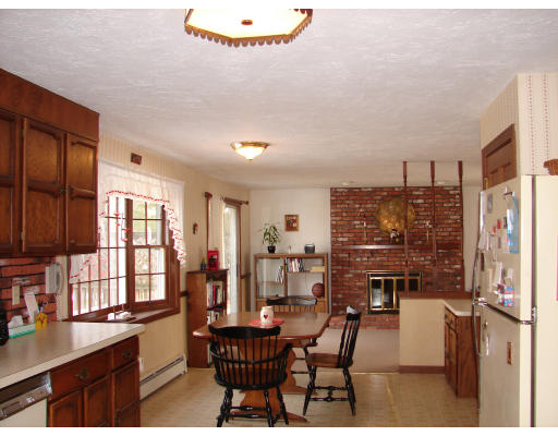 8 Tanglewood Road Sterling, MA 01564 - Photo 5 of 10