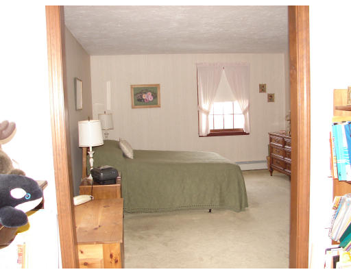 8 Tanglewood Road Sterling, MA 01564 - Photo 7 of 10