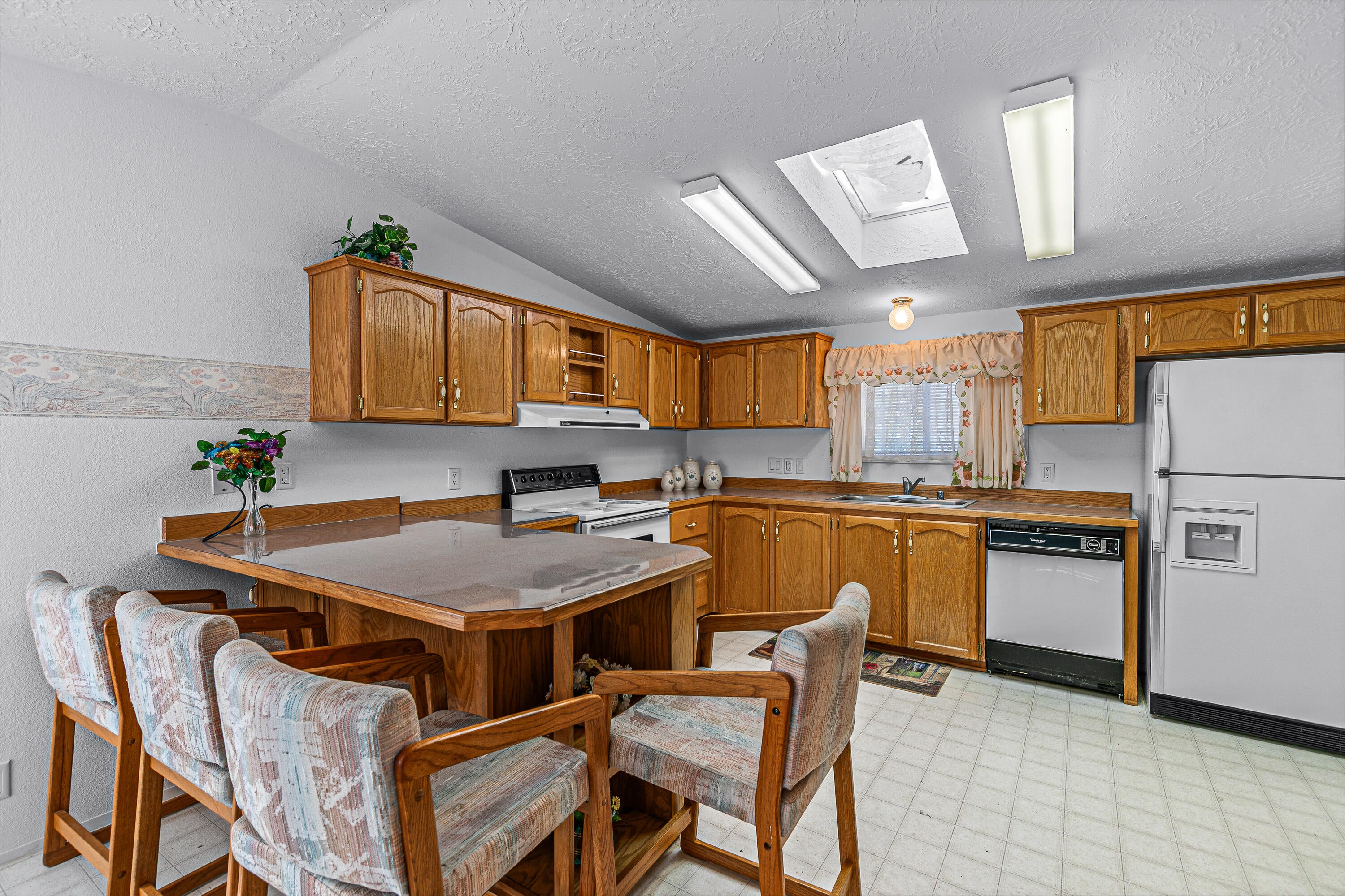 7670 East Antelope Road Eagle Point, OR 97524 - Photo 21 of 48 9R9A7849