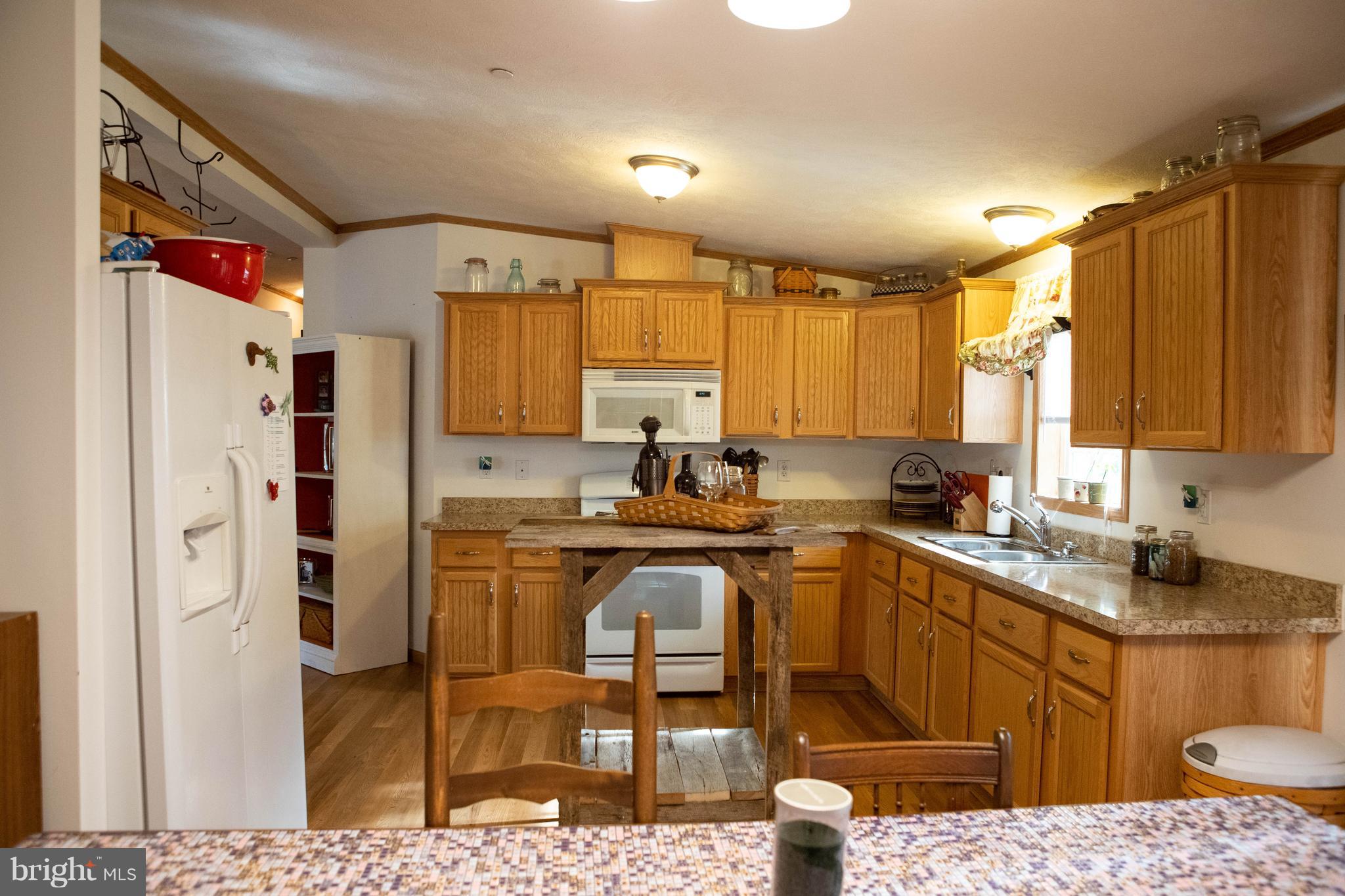4312 Ridge Drive Mount Airy, MD 21771 - Photo 11 of 24 Kitchen