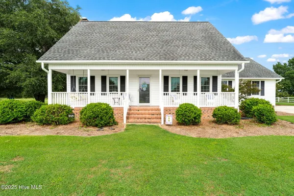 $400,000 | 3758 Emma Cannon Road, Ayden, NC 28513