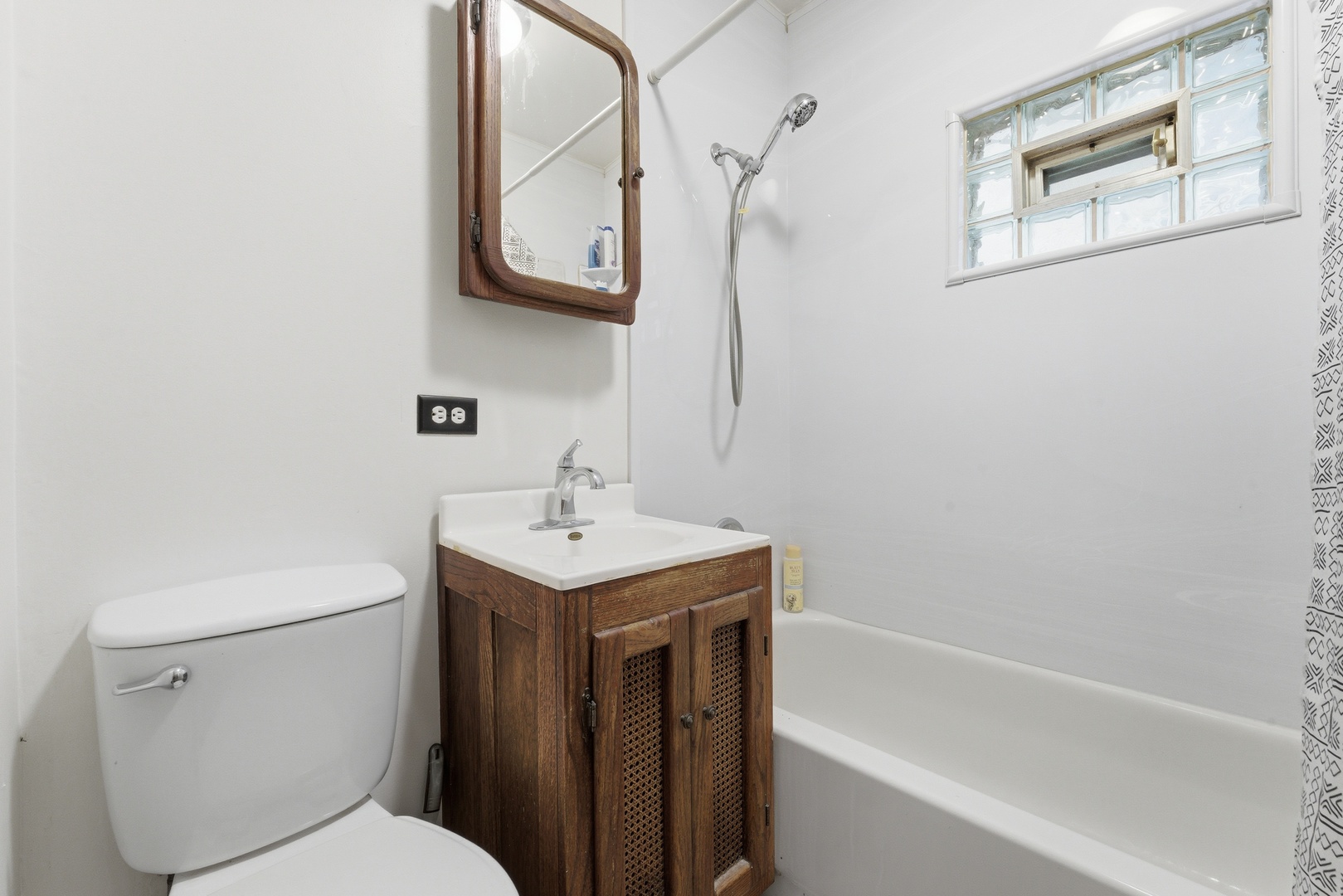 3820 West George Street Chicago, IL 60618 - Photo 20 of 36
