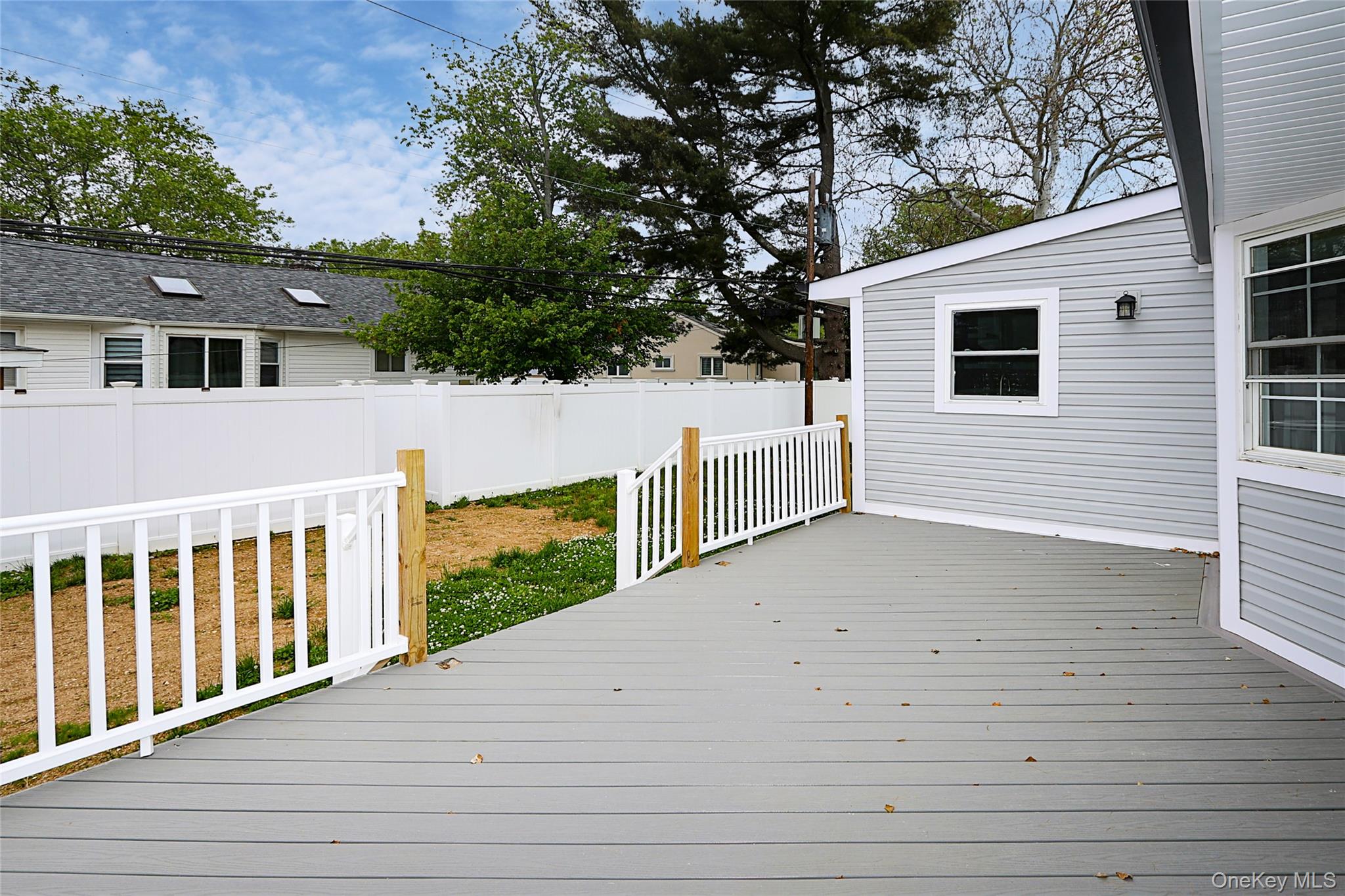 224 Hungry Harbor Road Valley Stream, NY 11581 - Photo 21 of 25