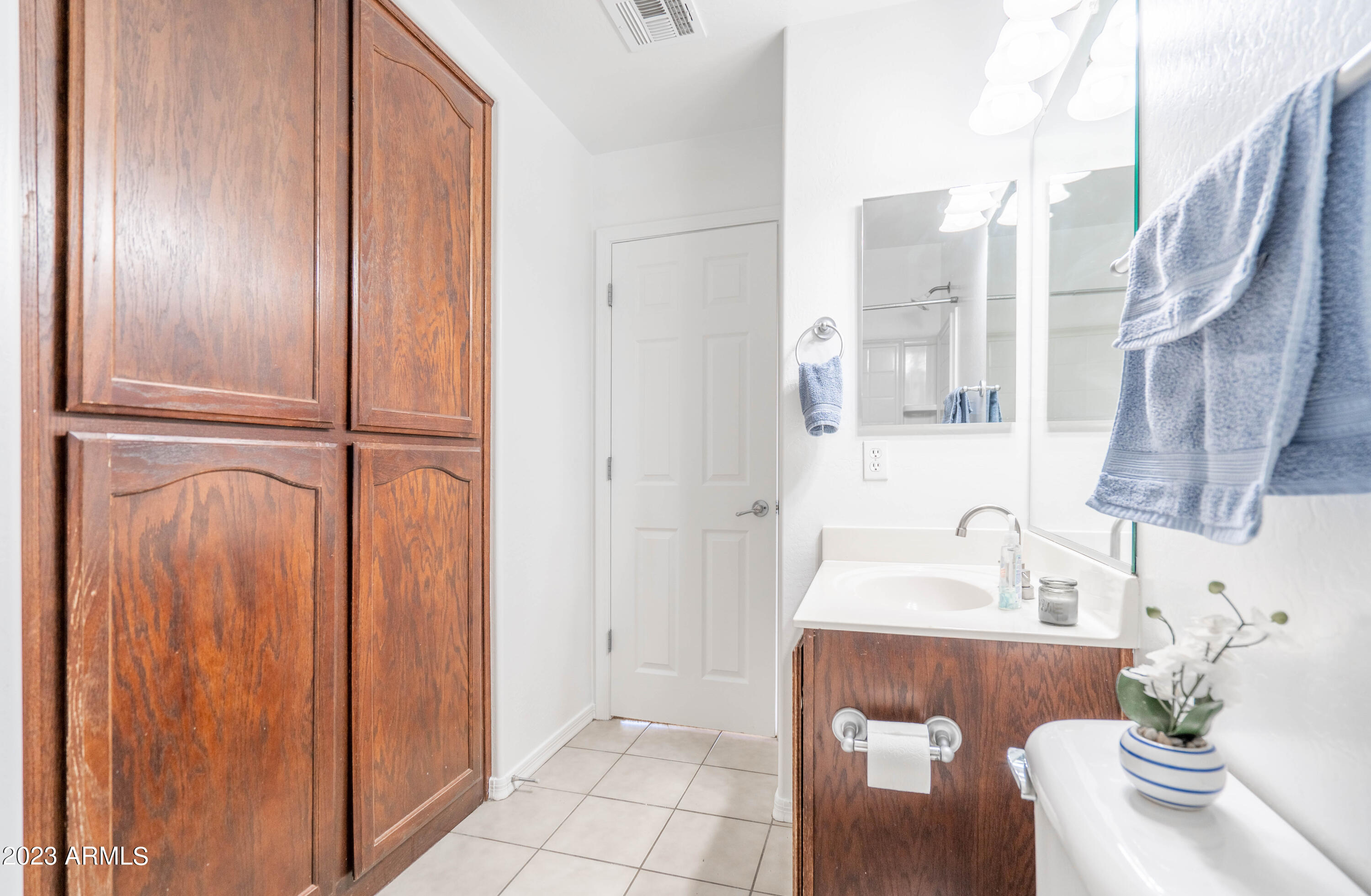 10225 West Camelback Road, Unit 15 Phoenix, AZ 85037 - Photo 30 of 43 _DSC0850-HDR