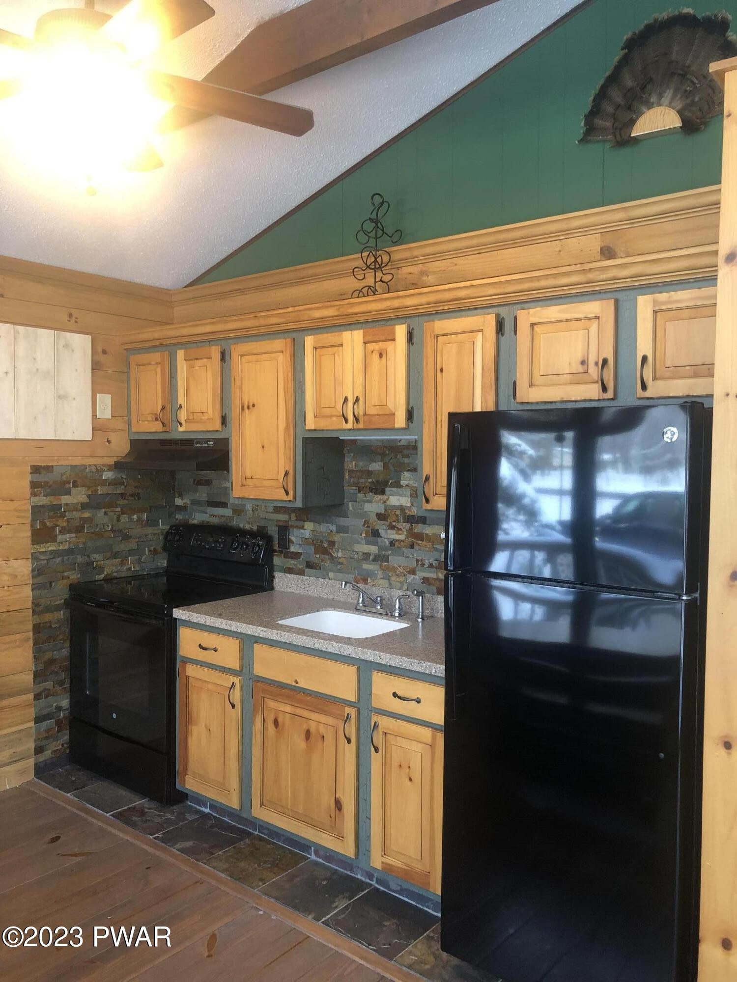 532 Westcolang Road Hawley, PA 18428 - Photo 5 of 27 Kitchen