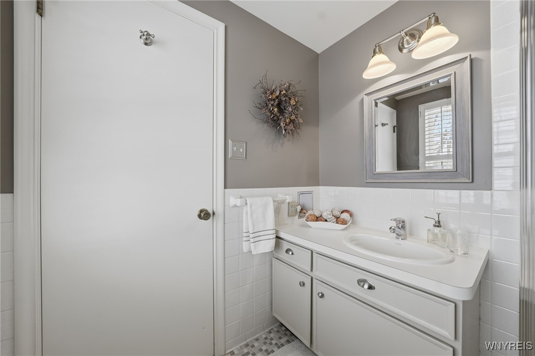 146 Bridle Path Amherst, NY 14221 - Photo 31 of 47