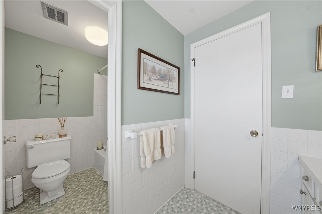 146 Bridle Path Amherst, NY 14221 - Photo 38 of 47