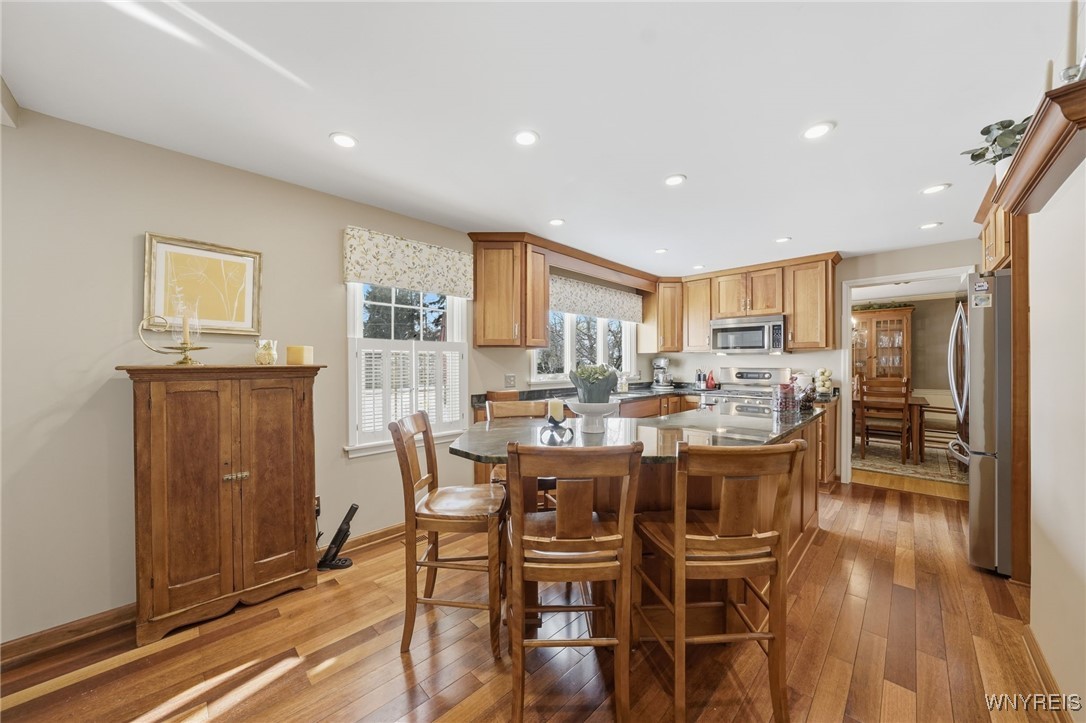 146 Bridle Path Amherst, NY 14221 - Photo 5 of 47