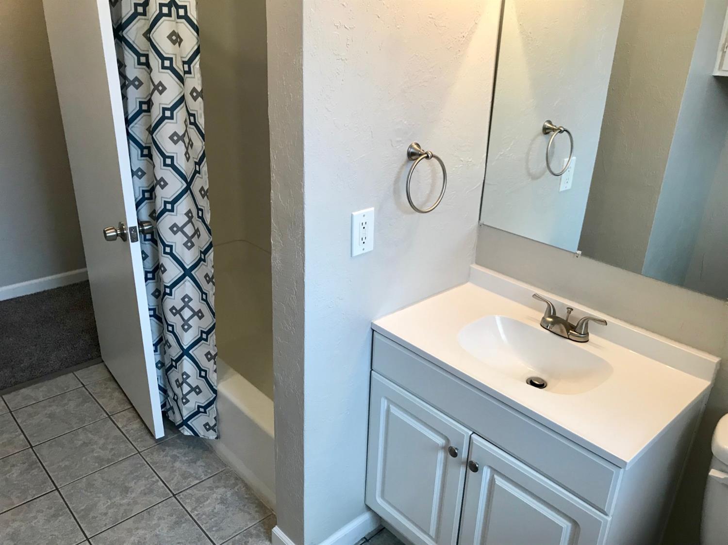 1839 Roberts Road Medford, OR 97504 - Photo 10 of 22 Additional Photo