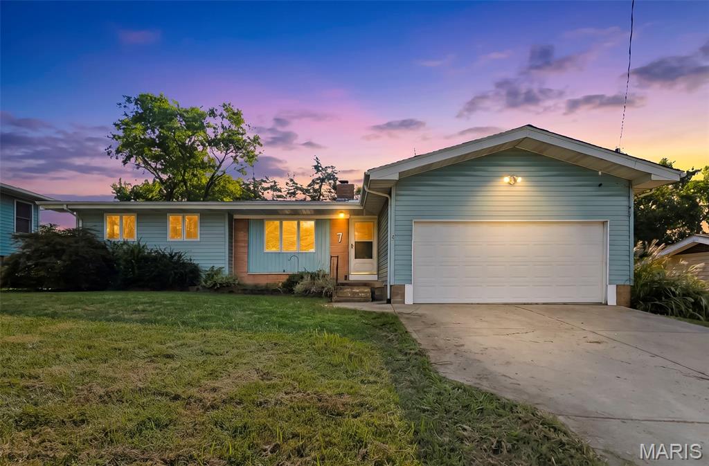 7 Valley Road St. Charles, MO 63303 - Photo 1 of 31 Gallery Image 1