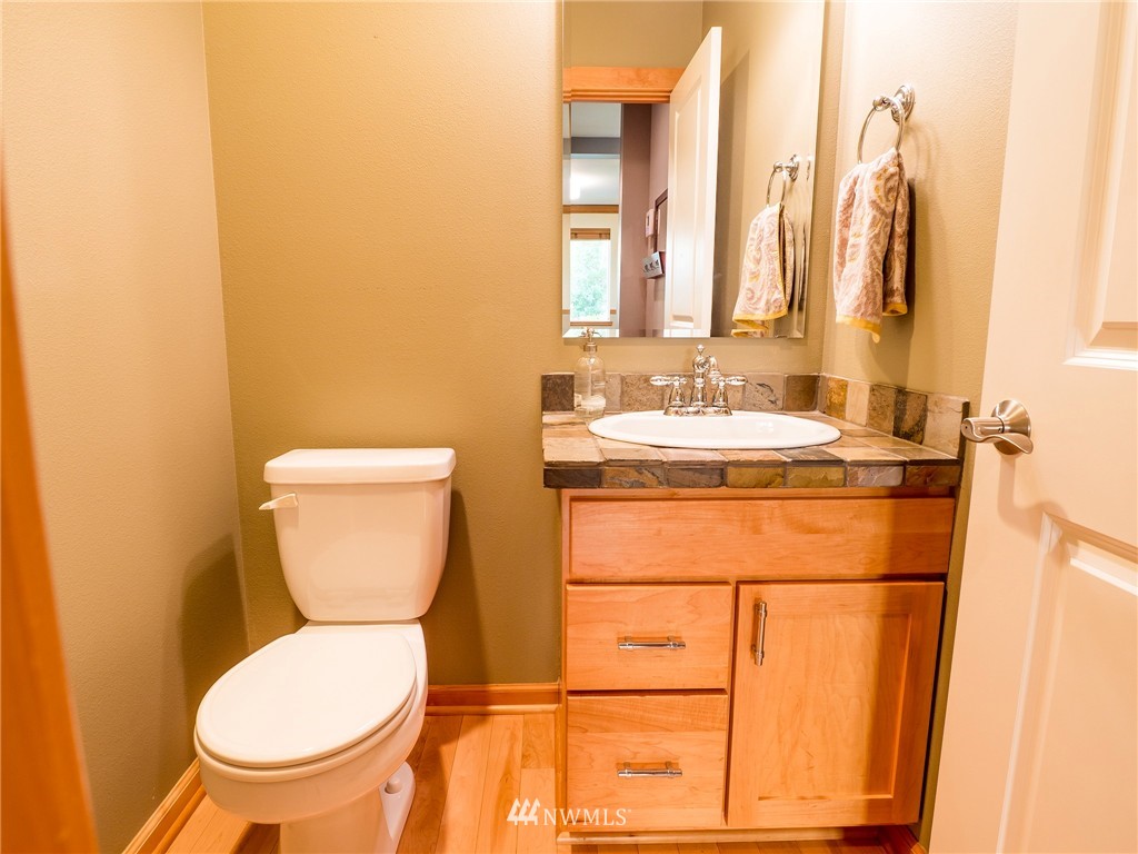 5622 Northeast 1st Circle Renton, WA 98059 - Photo 13 of 25
