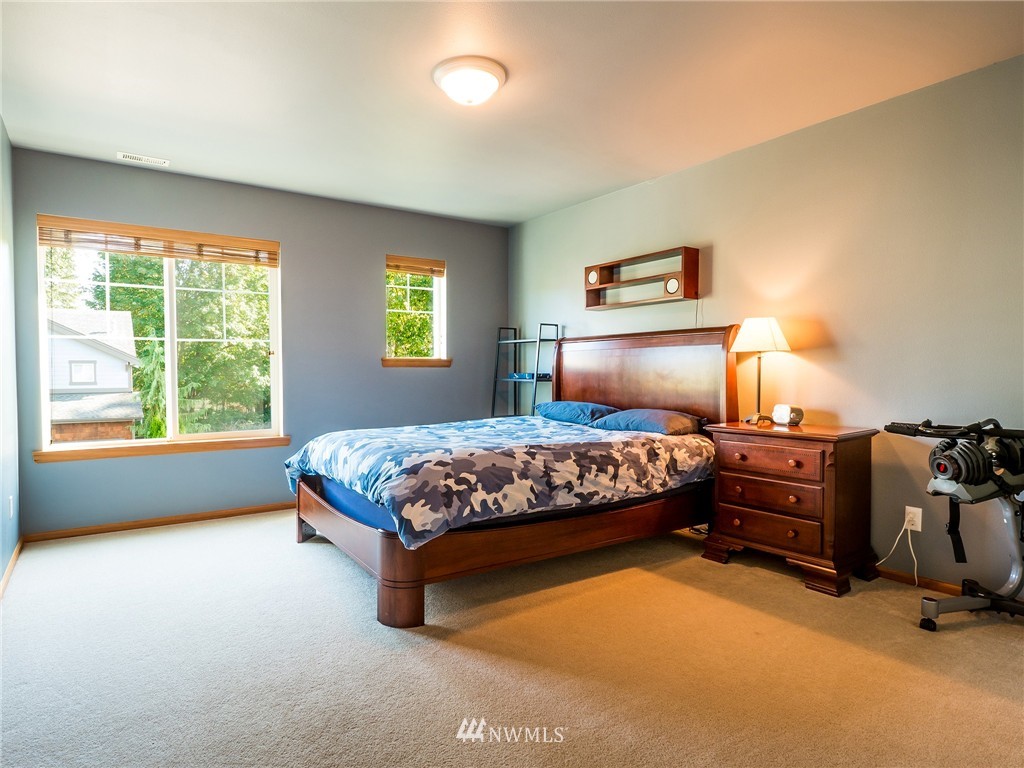 5622 Northeast 1st Circle Renton, WA 98059 - Photo 19 of 25