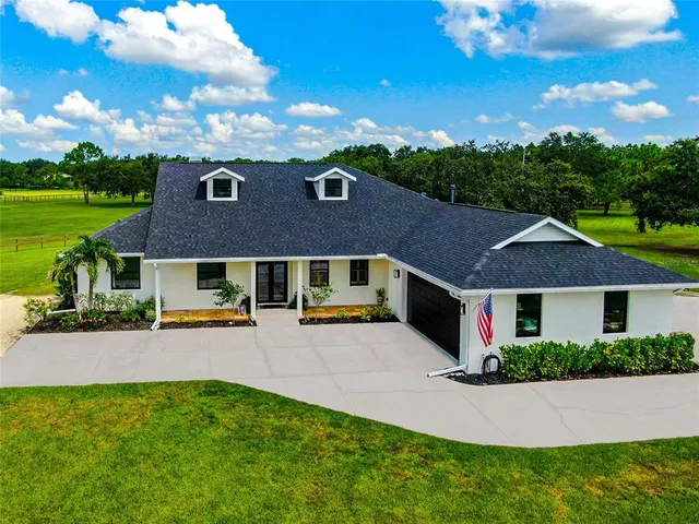 $1,575,000 | 22803 67th Avenue East, Bradenton, FL 34211