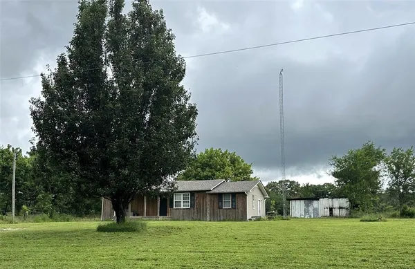 $2,000 | 1543 County Road 2570, Alba, TX 75410