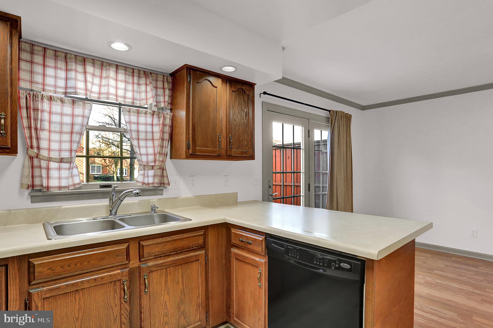 1004 Chambers Ridge York, PA 17402 - Photo 12 of 30 Gallery Image 12