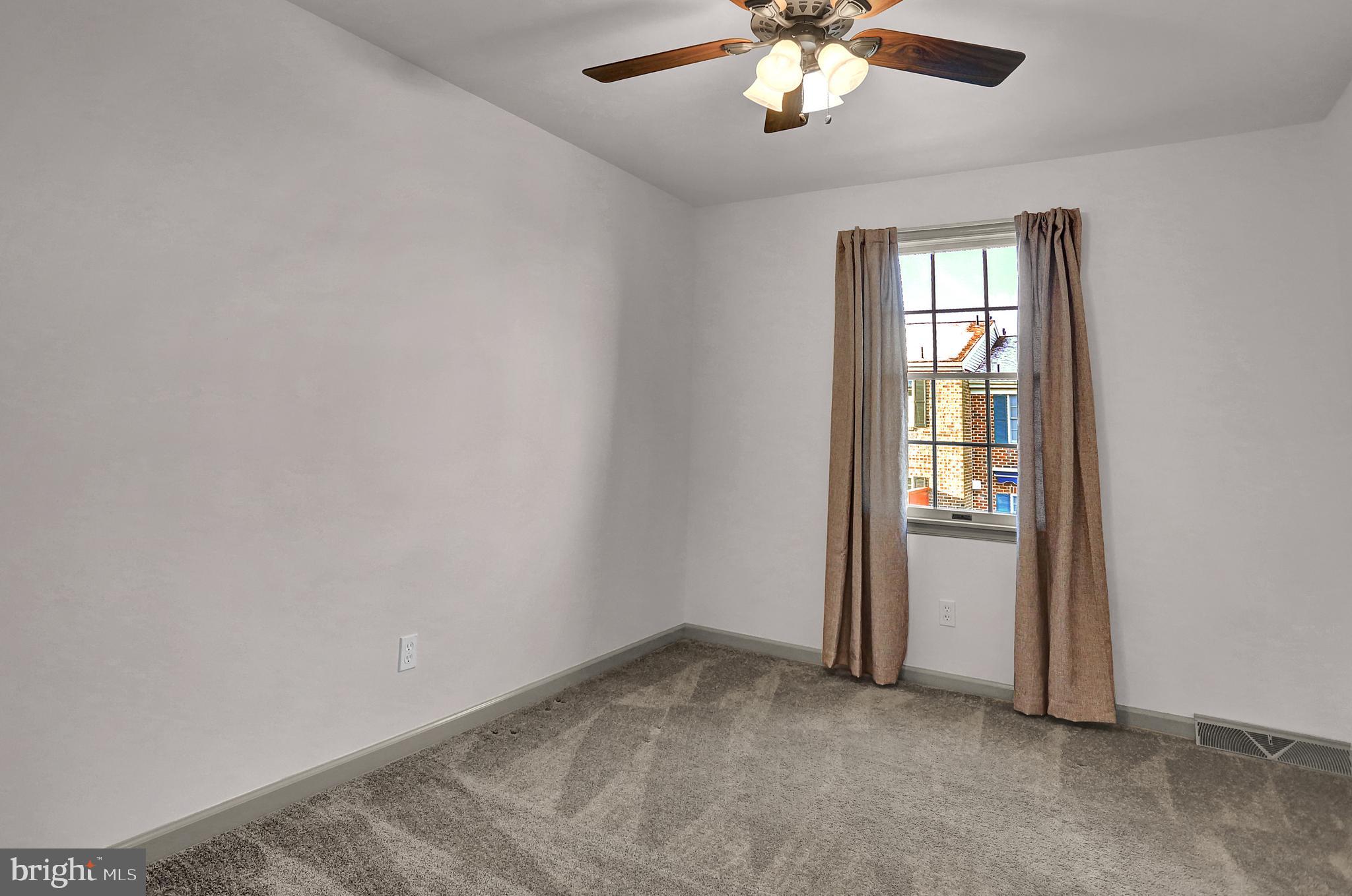 1004 Chambers Ridge York, PA 17402 - Photo 17 of 30 Gallery Image 17
