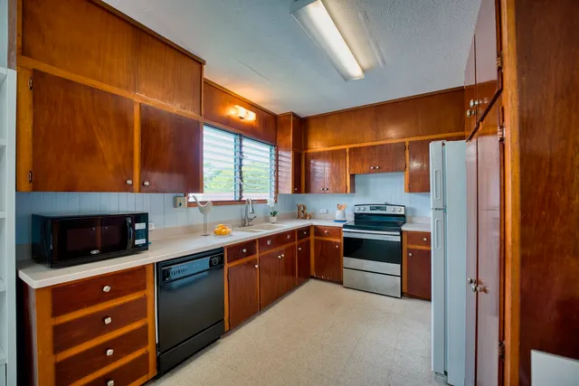 $595,000 | 14 Puu Hina Street, Hilo, HI 96720