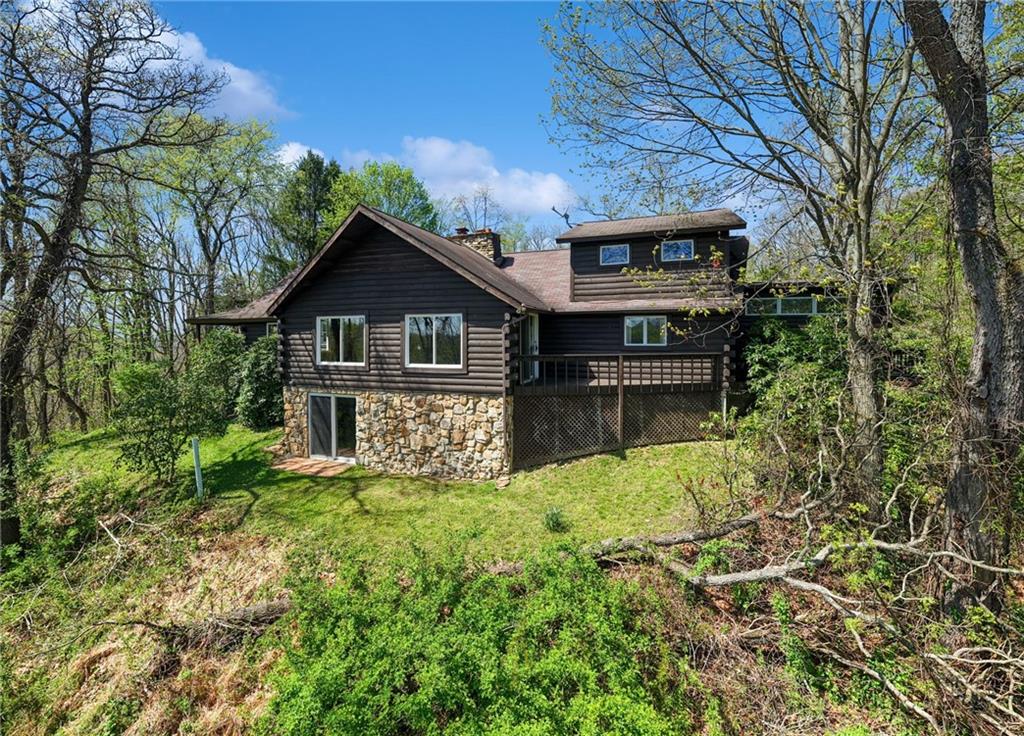 2705 Radebaugh Road Jeannette, PA 15644 - Photo 4 of 50