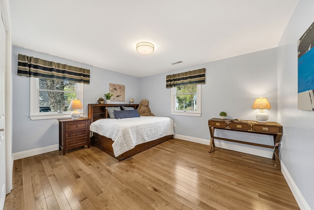 37 Woodcliffe Road Lexington, MA 02421 - Photo 25 of 40 Gallery Image 25