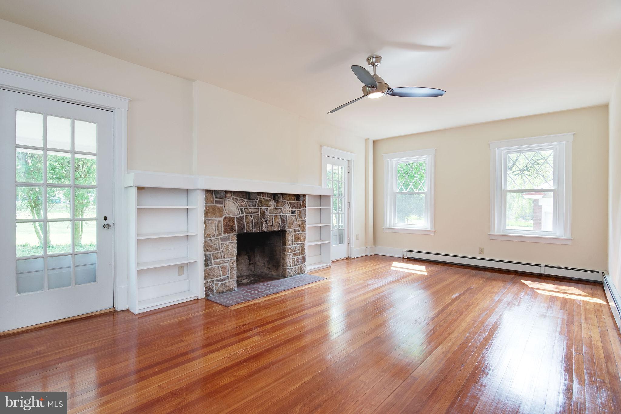 1719 Friedensburg Road Reading, PA 19606 - Photo 3 of 34