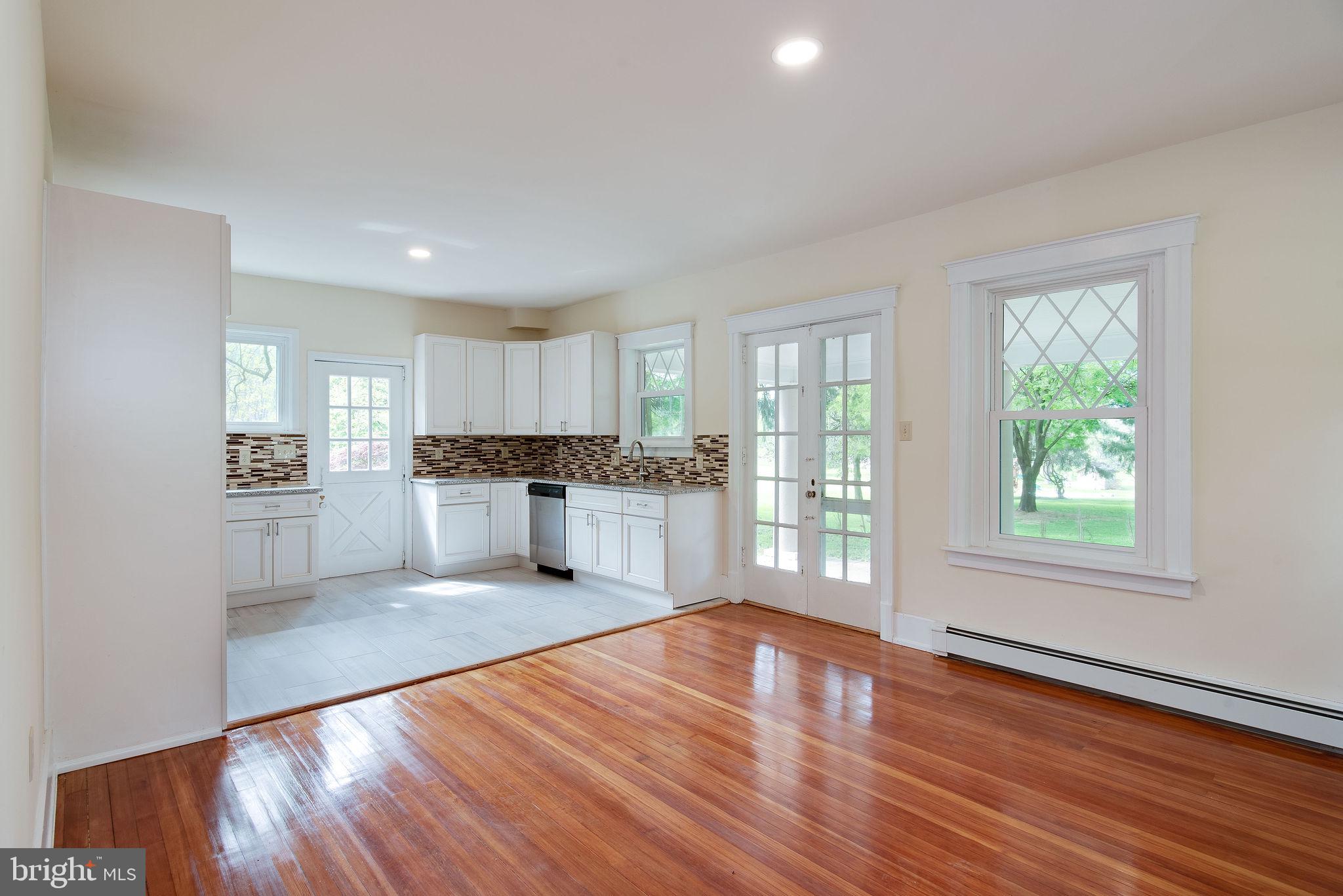 1719 Friedensburg Road Reading, PA 19606 - Photo 5 of 34