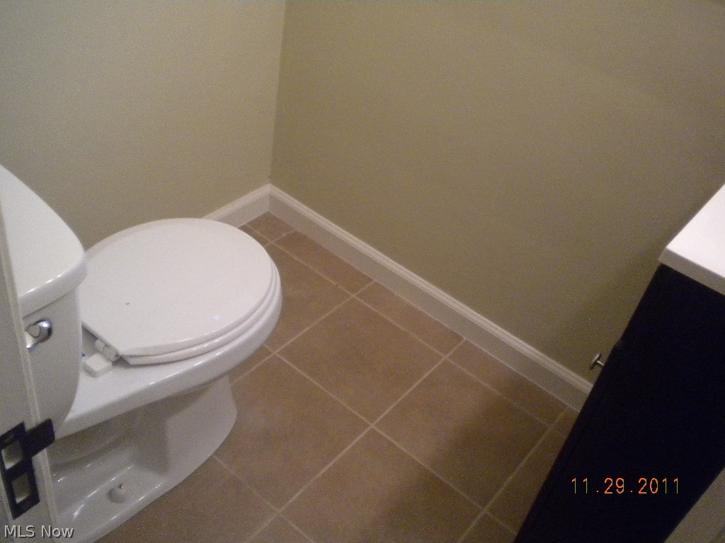 1053 Rushleigh Road Cleveland Heights, OH 44121 - Photo 6 of 12